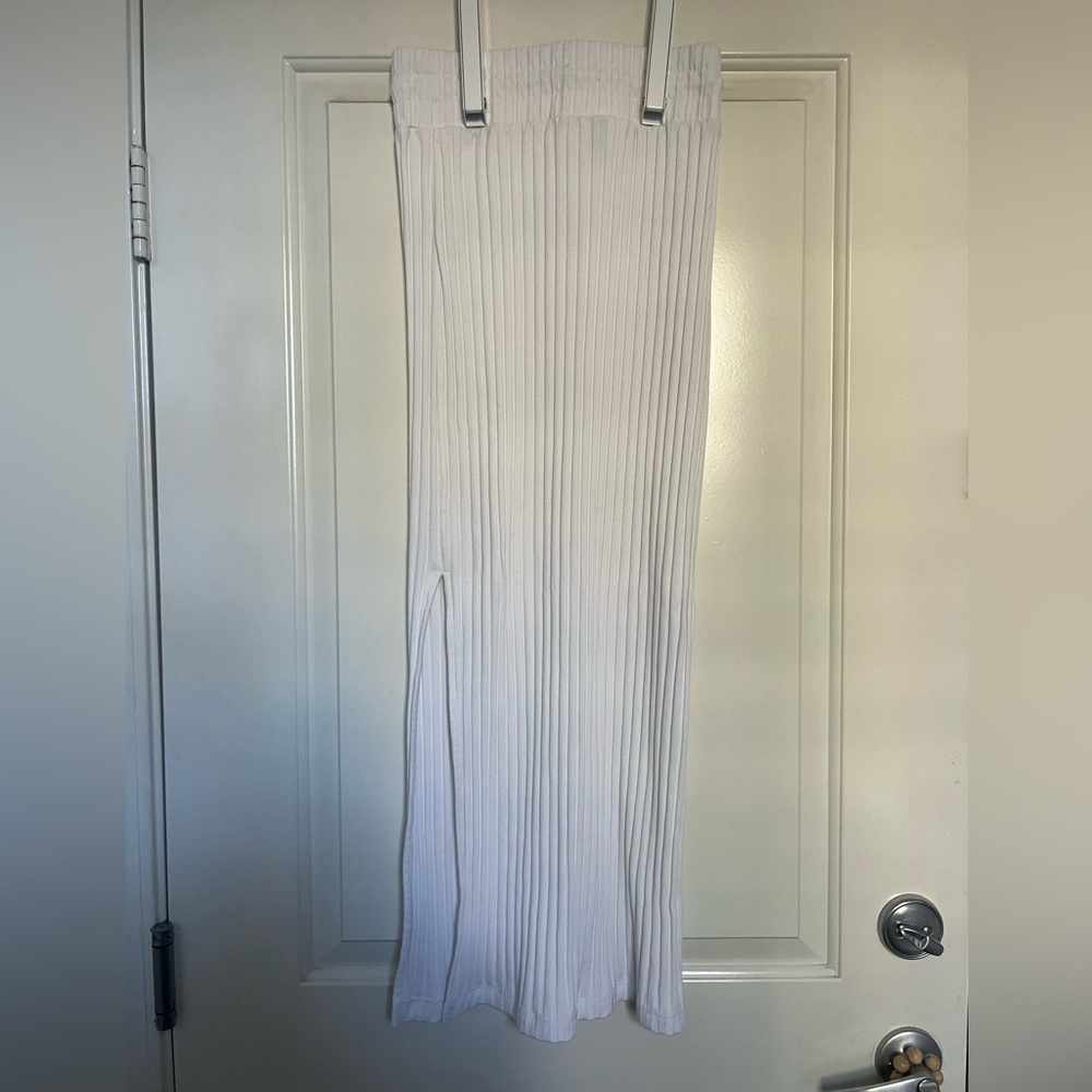 Universal Thread White Ribbed Maxi Skirt - Picture 4 of 4